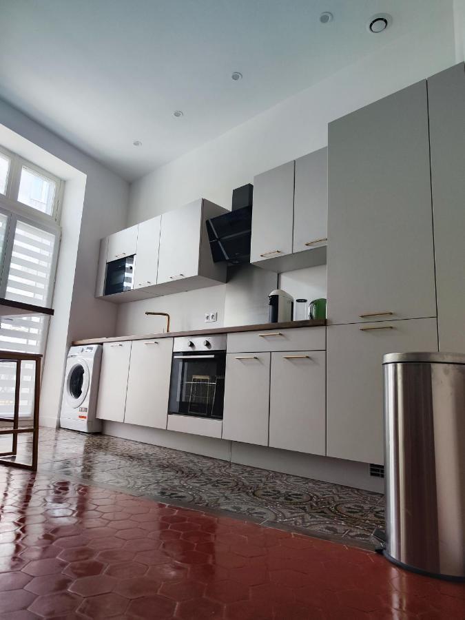 Bright And Modern 3-Bedroom Apartment, 90M2 With Air Condition, In Béziers Buitenkant foto
